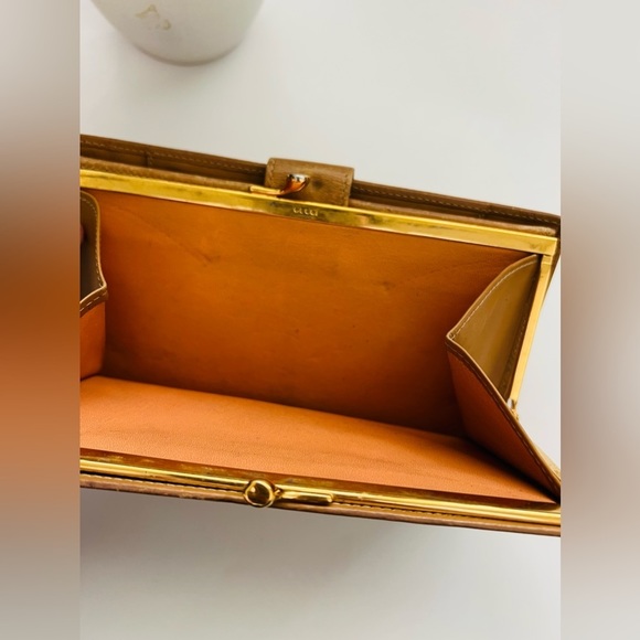 Gucci
vintage GG Canvas French Purse - Picture 4 of 14